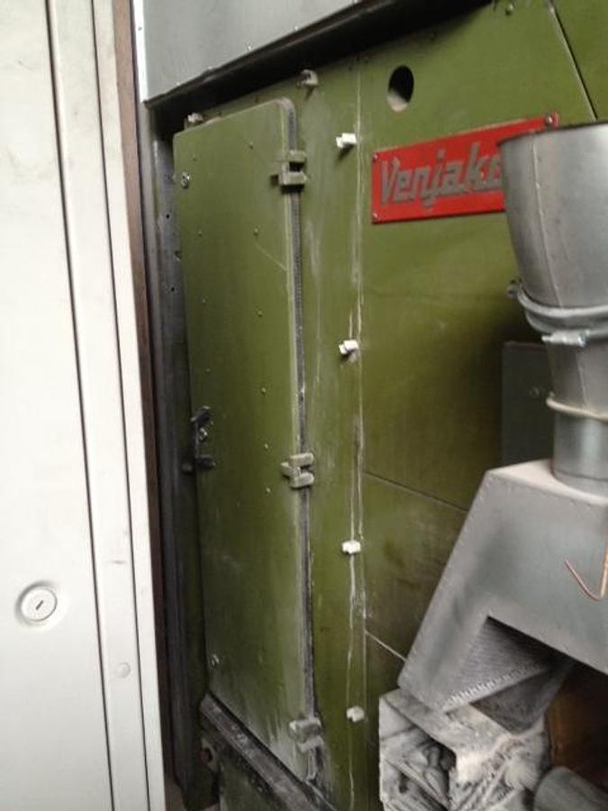 Used Leistenspritzautomat Venjakob, Kom. Diek