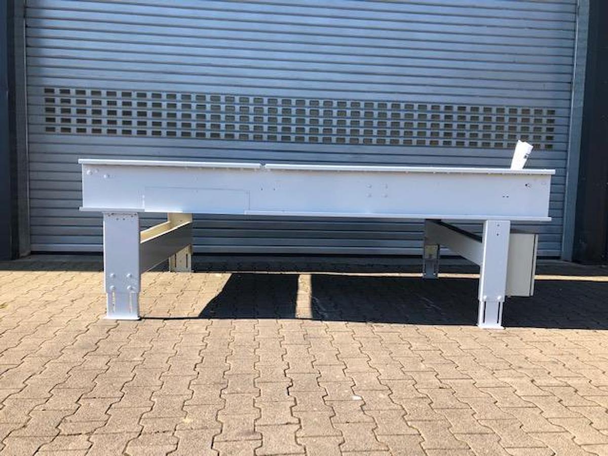 Used Venjakob roller conveyor, length 2,900 mm, FU