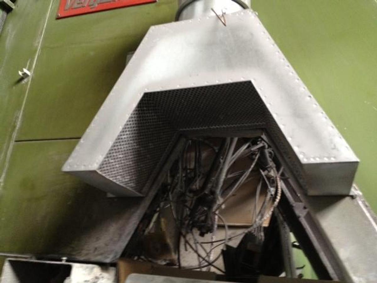 Used Leistenspritzautomat Venjakob, Kom. Diek