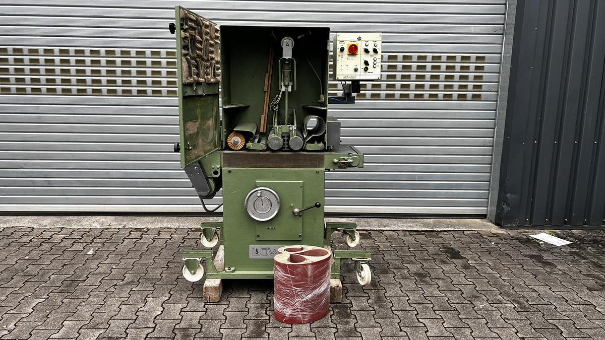 Used Schleifmaschine Löwer Typ ESM 400S