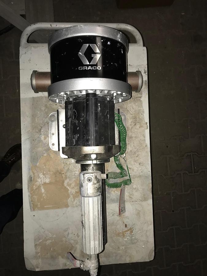 Used GRACO high-pressure piston pump