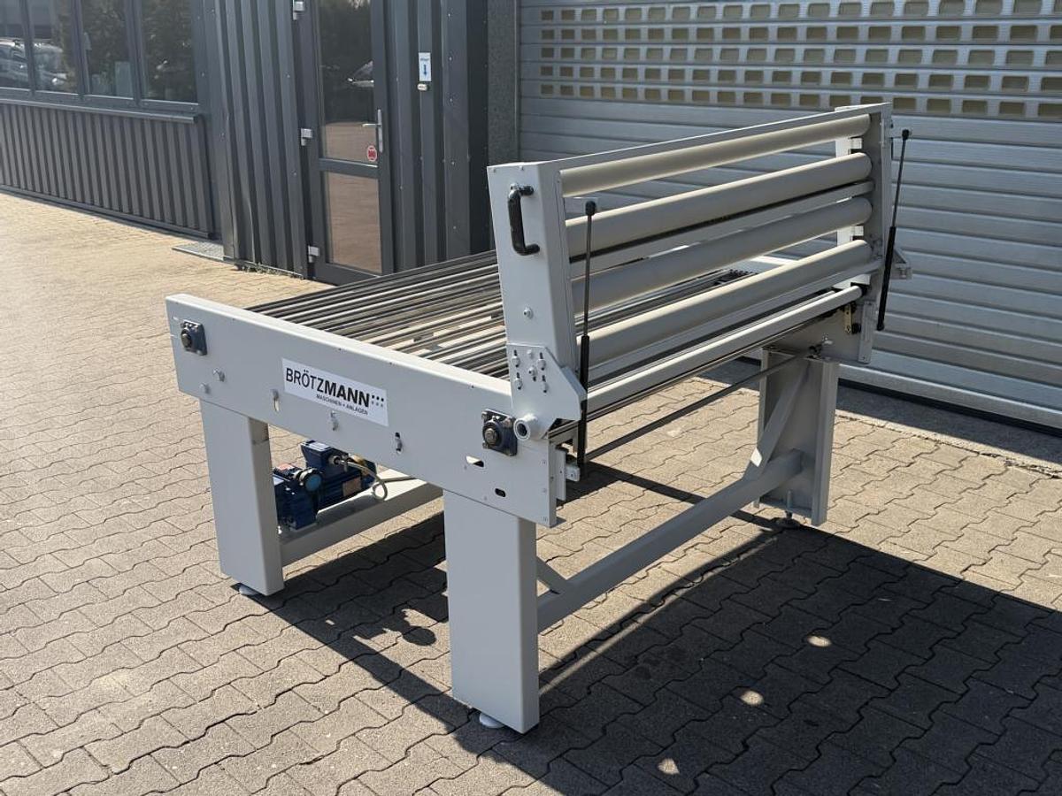 Gebraucht Stangentransport Celfa, 2.000mm mit Klapptisch 500