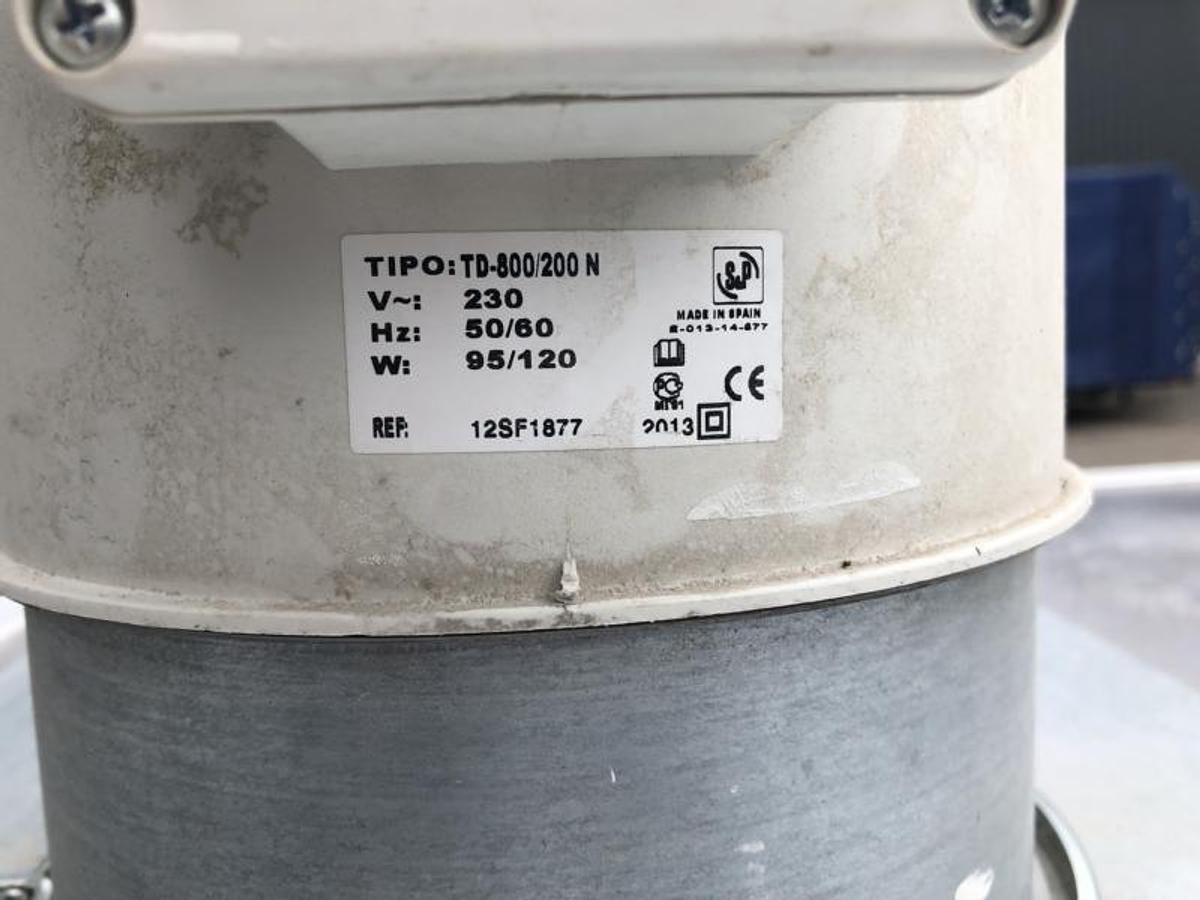 Used Roller conveyor with Venjakob hood, length 3100 mm