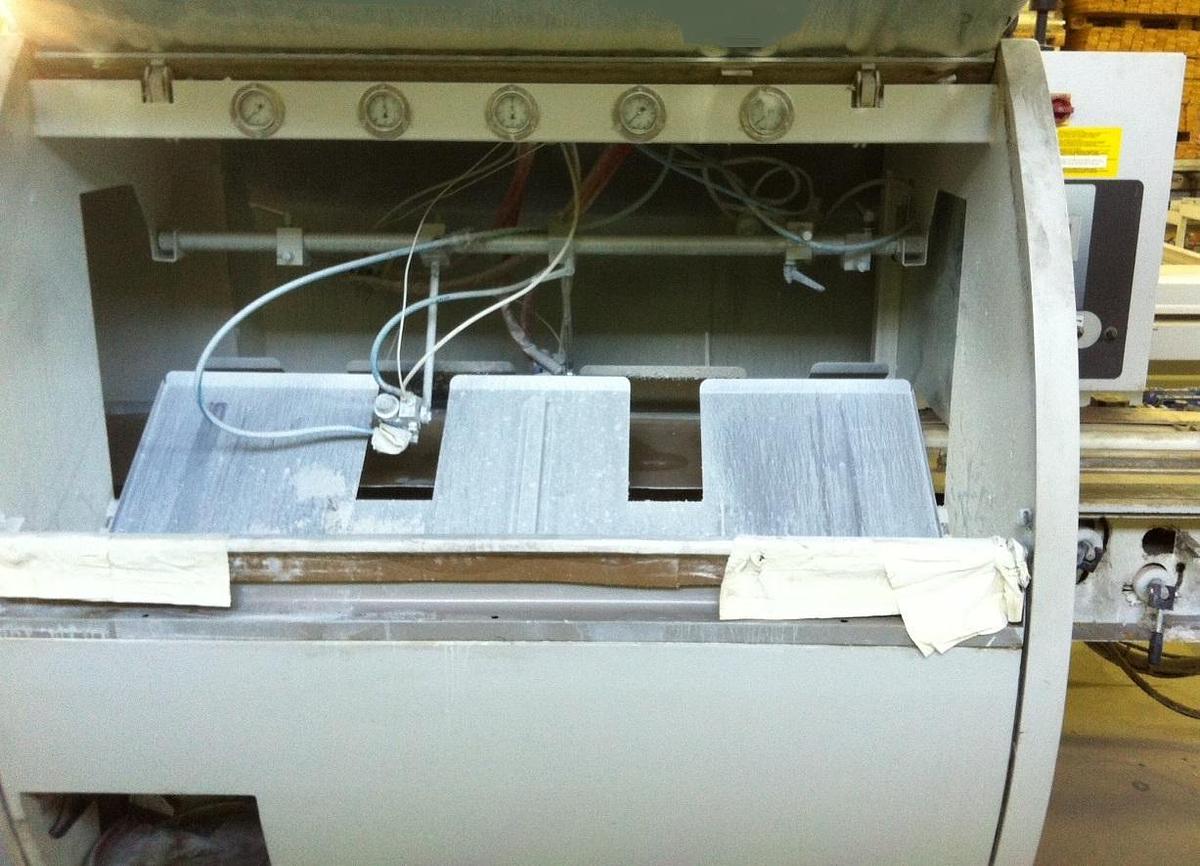 Used Cefla UNISPRAYER 2000 UV strip spraying machine