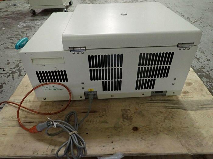 Used Sorvall Kendro 75004376 Legend RT Refrigerated Laboratory Centrifuge with Rotor