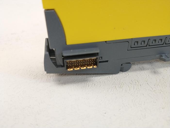 Used Siemens Simatic 6ES7 6ES7136-6BA00-0CA0 DI Module