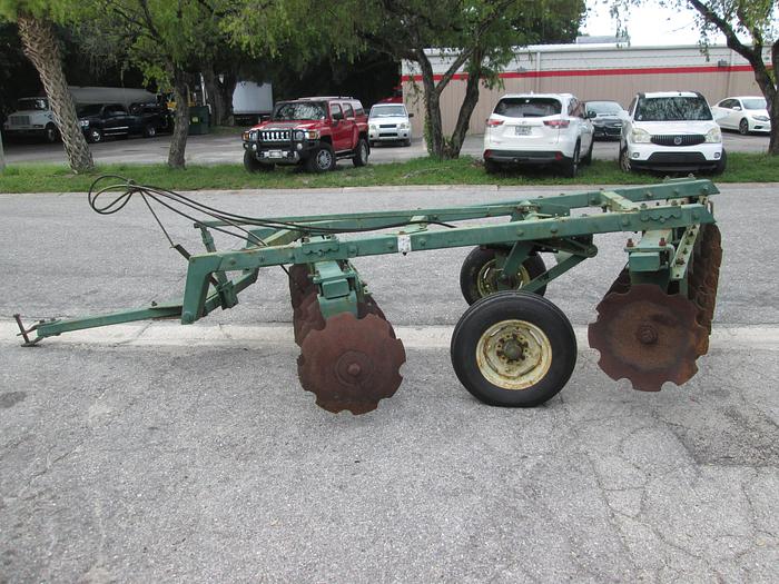 Used Pull Type Offset Disc Harrow 8' Wide Cut
