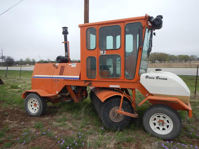 Used 2013 Broce Broom RJT350