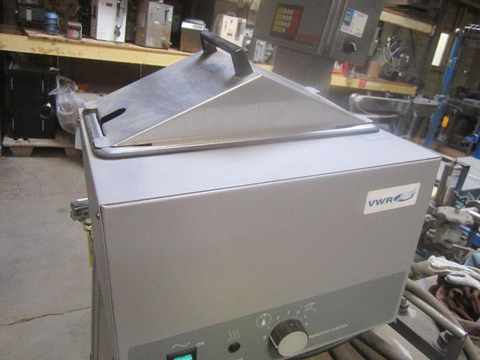 Used Lab, Bath, Water, VWR, 2 liter, 6" x 12" x 2", Shel-Lab #S740147