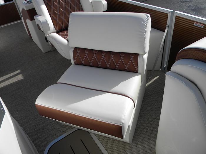 Used 2019 Bennington 23GCWA