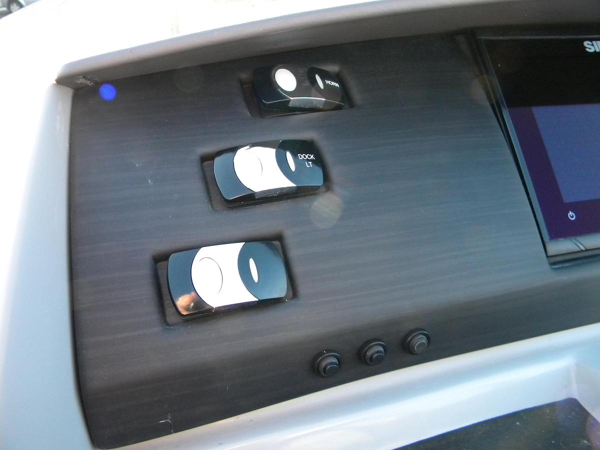 Used 2023 Bennington 23LTSB BOW RIDER