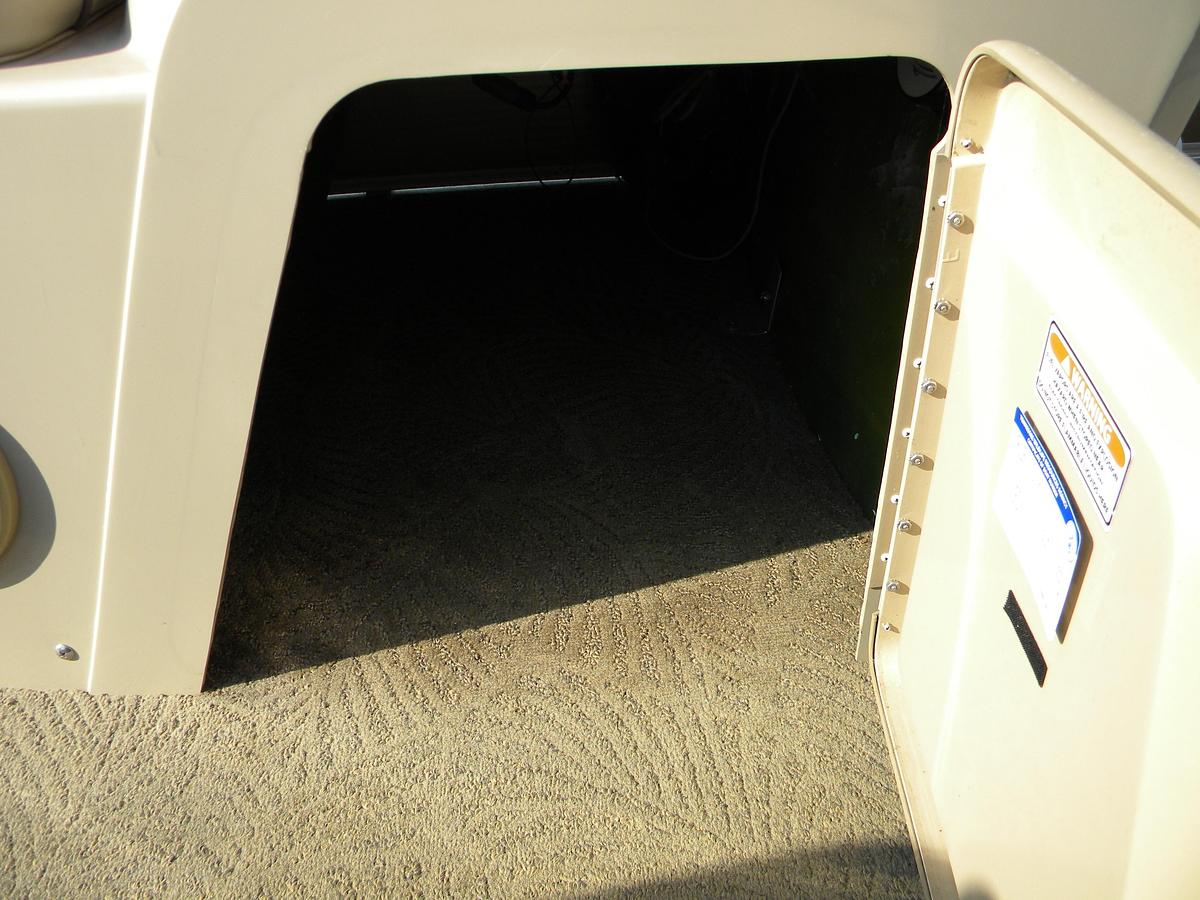 Used USED 2013 BENNINGTON 24SFX