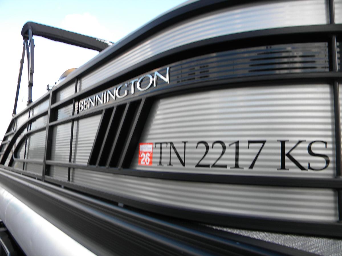 Used 2022 Bennington 22LXSB