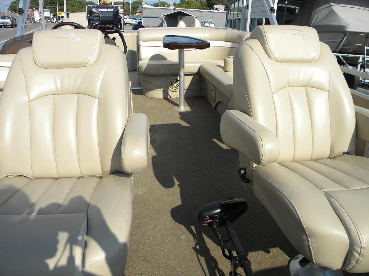 Used USED 2013 BENNINGTON 24SFX