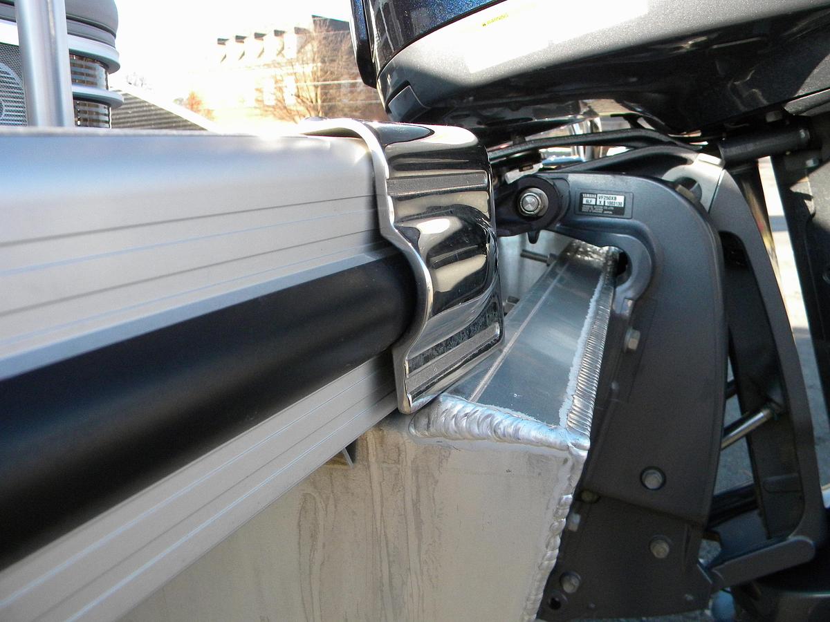 Used 2023 Bennington 23LTSB BOW RIDER