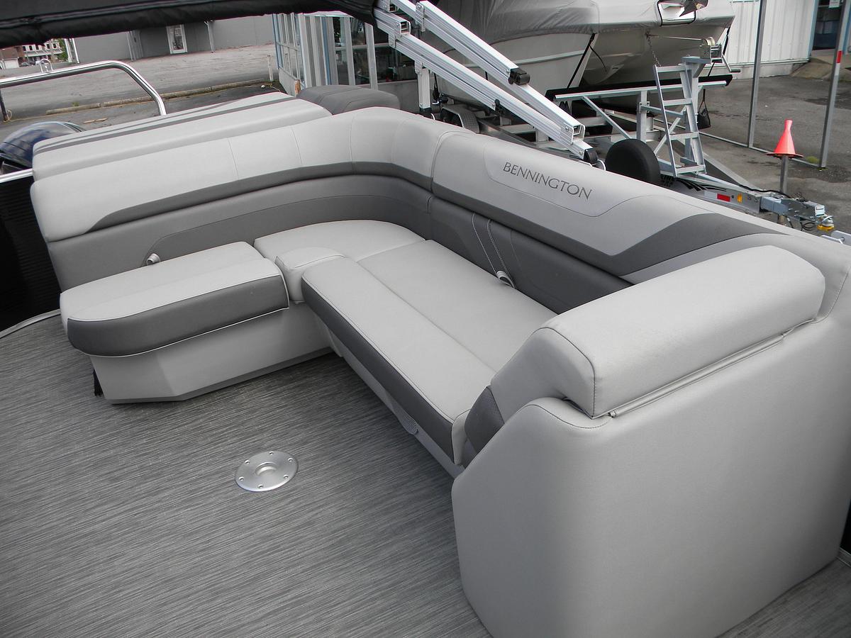 Used 2023 Bennington 21SXL