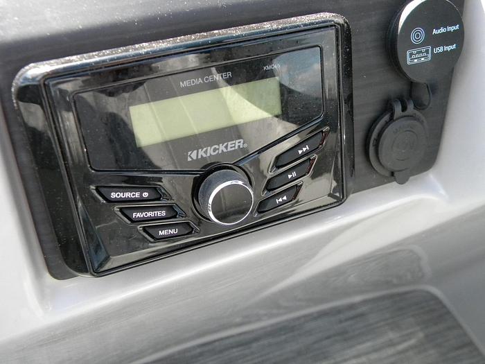 2023 Bennington 21SXL