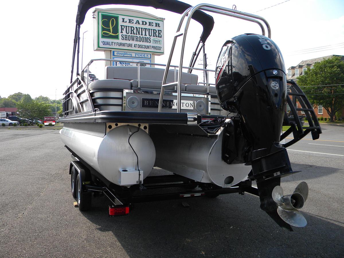 Used 2022 Bennington 22LXSB