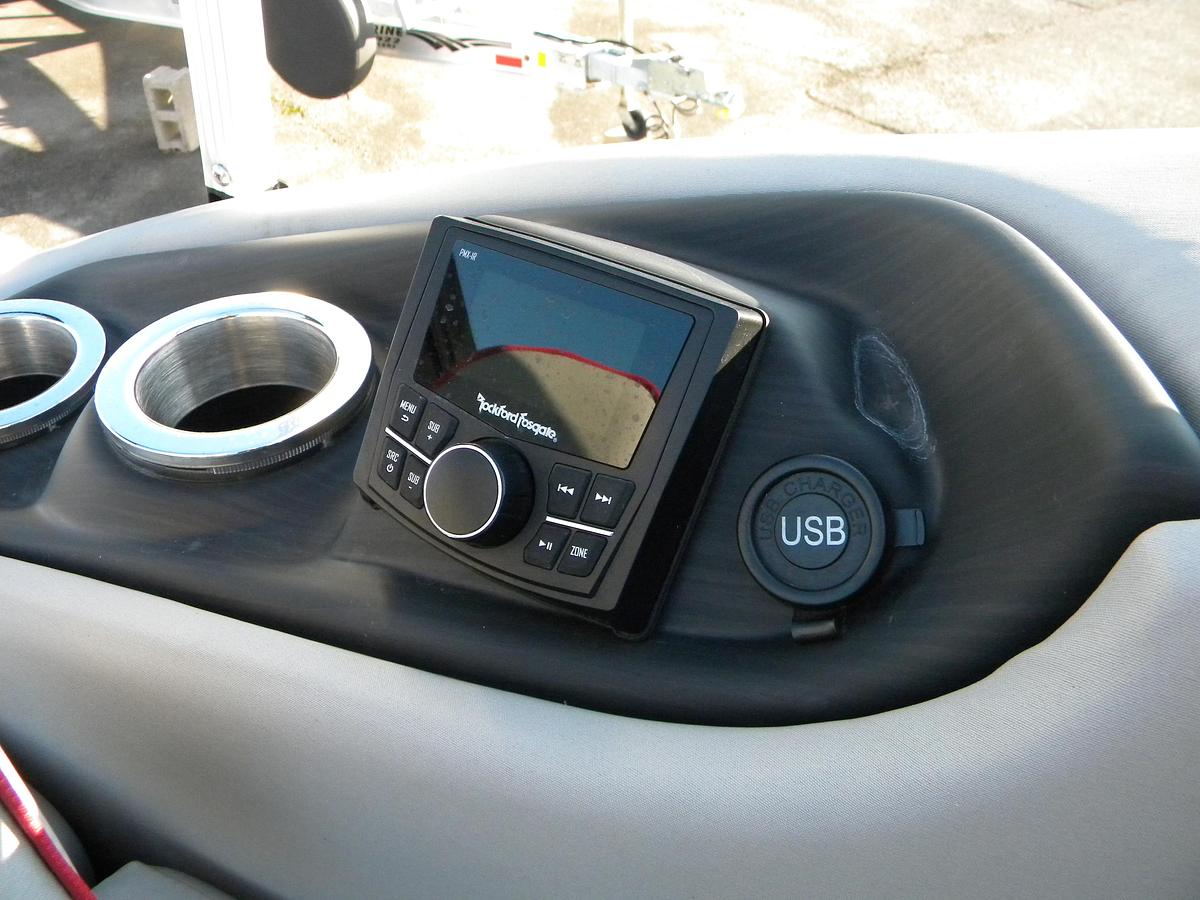 Used 2023 Bennington 23LTSB BOW RIDER