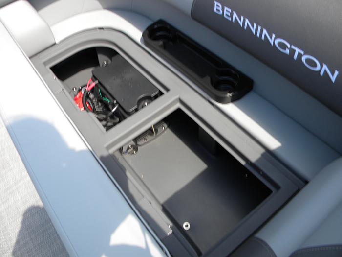 2024 Bennington 22SVSR