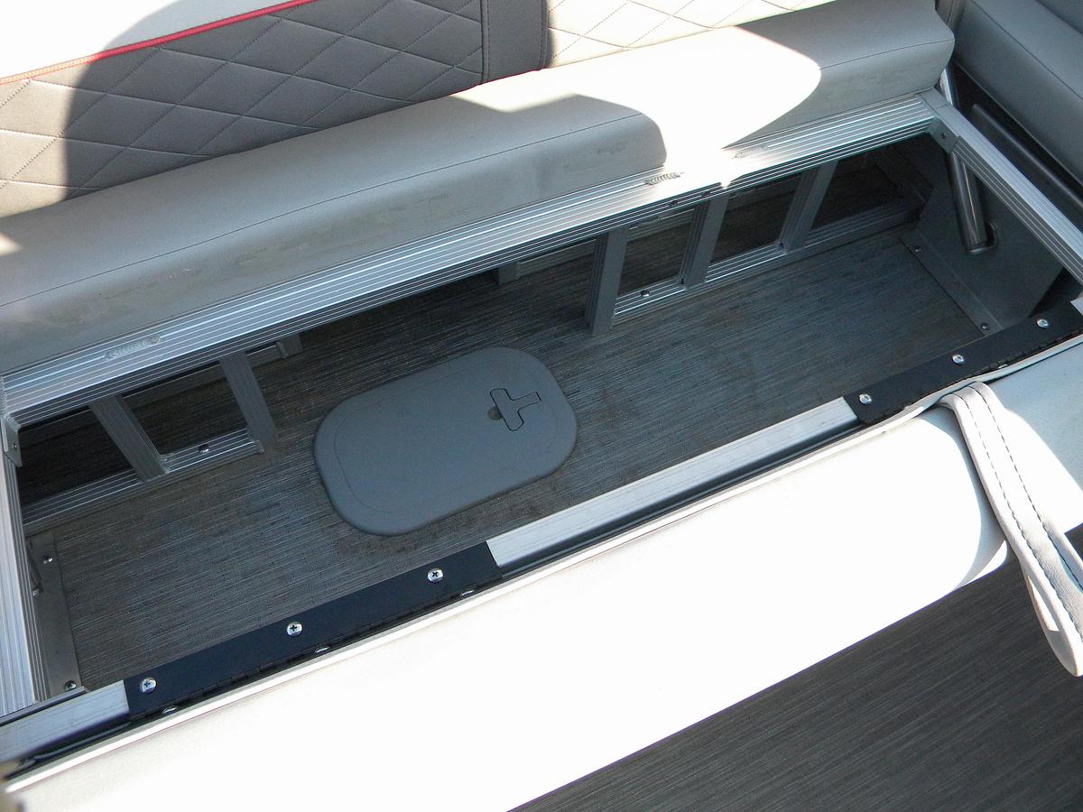 Used 2023 Bennington 23LTSB BOW RIDER