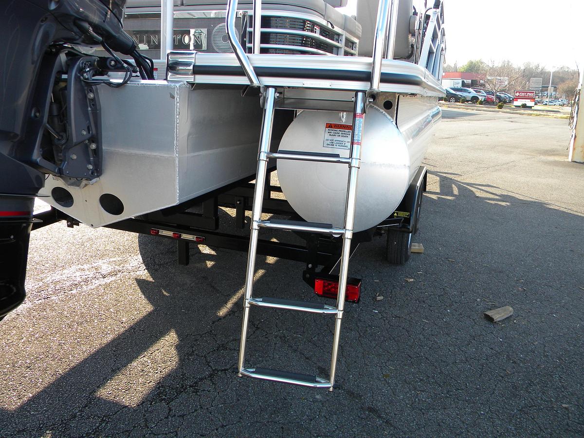 Used 2023 Bennington 23LTSB BOW RIDER