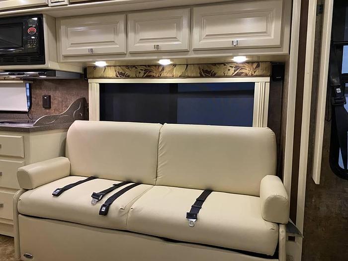 Used 2011 Tiffin 28 BR Allegro Breeze