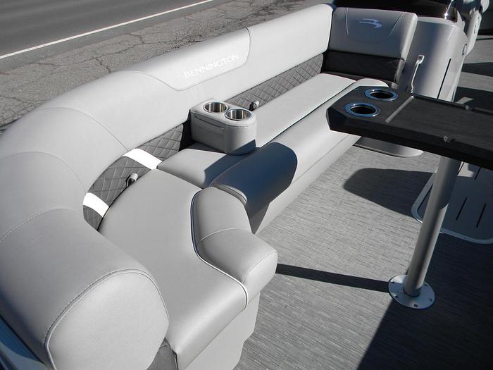 2023 Bennington 25SXSRTD