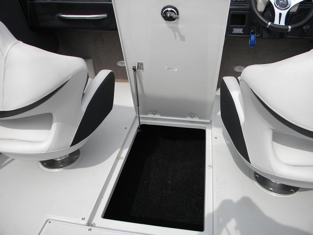 Used 2019 CROWNLINE 215 SS