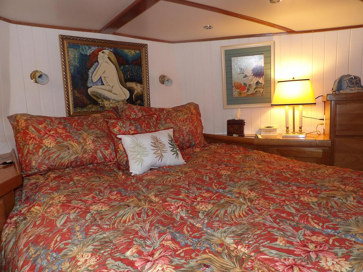 Used 2008 MIRAGE MFG. , GAINESVILLE FL.  N-37