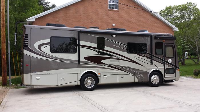 Used 2011 Tiffin 28 BR Allegro Breeze