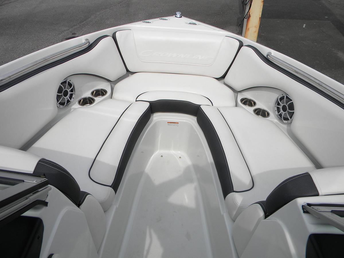 Used 2019 CROWNLINE 215 SS