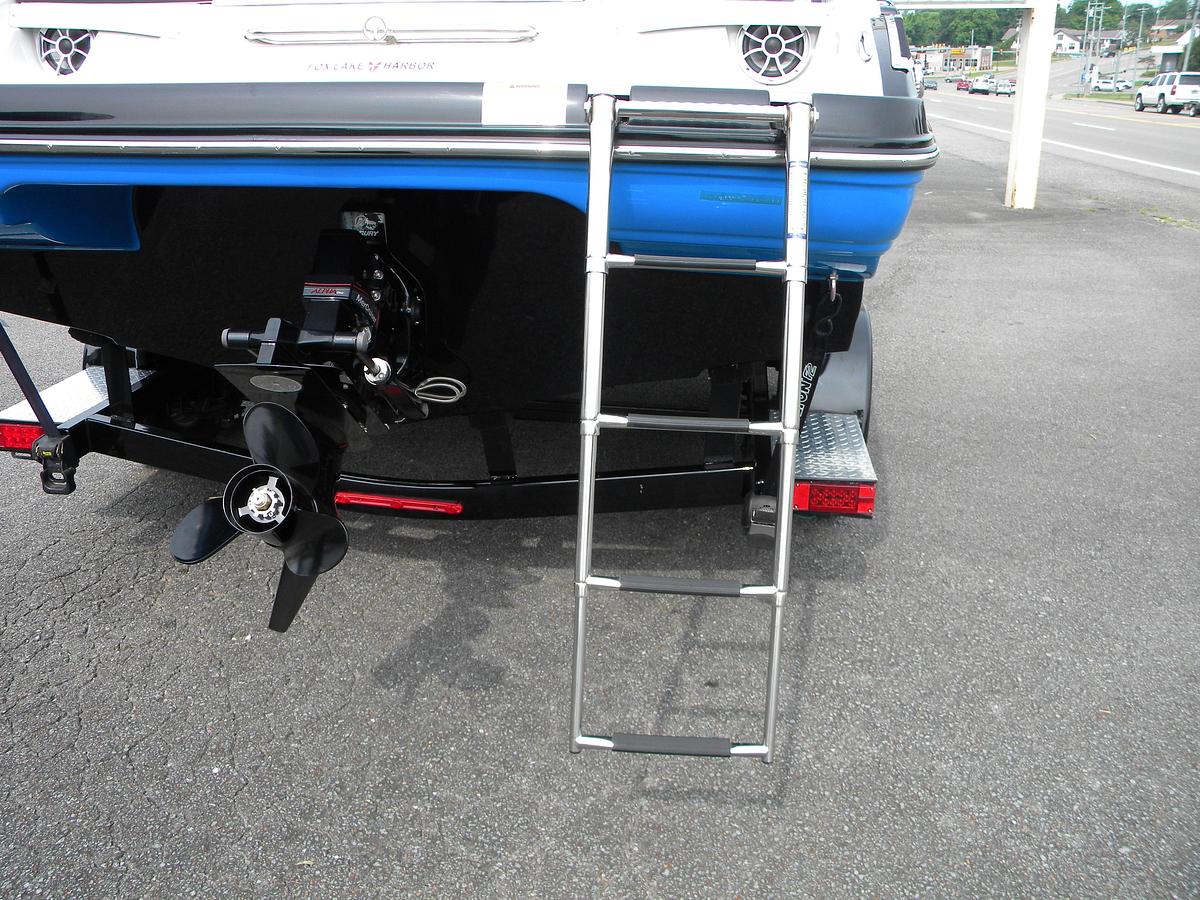 Used 2019 CROWNLINE 215 SS