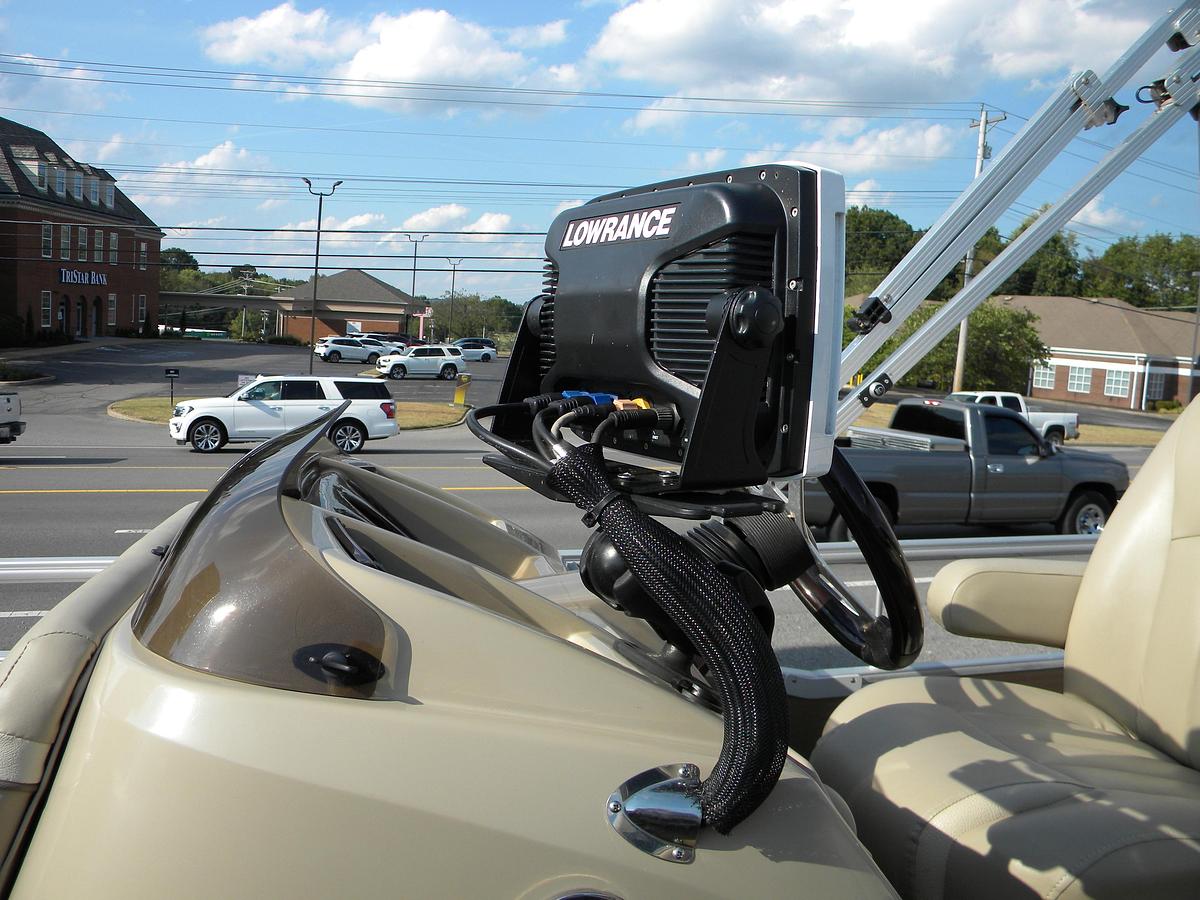 Used USED 2013 BENNINGTON 24SFX