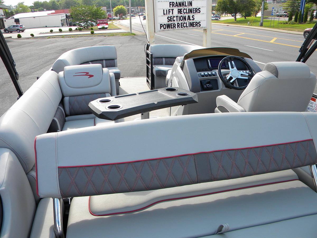 Used 2022 Bennington 22LXSB