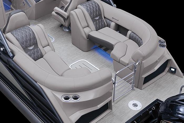 2025 Bennington R Bowrider Line