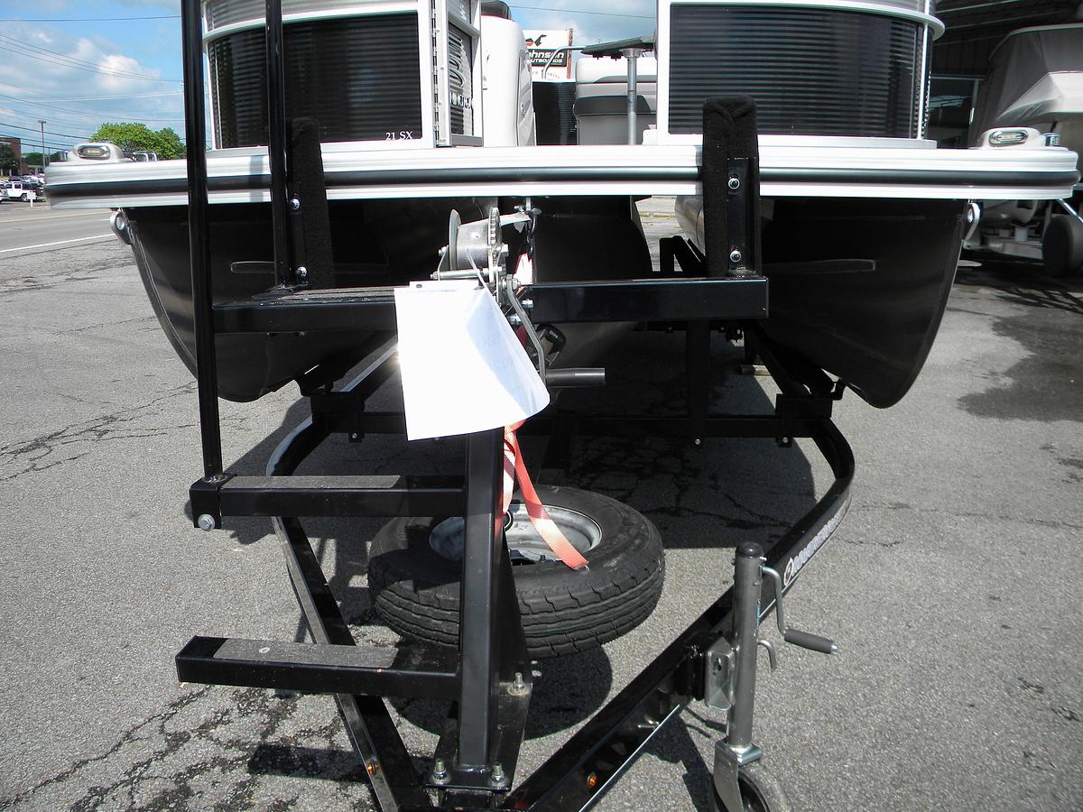 Used 2023 Bennington 21SXL