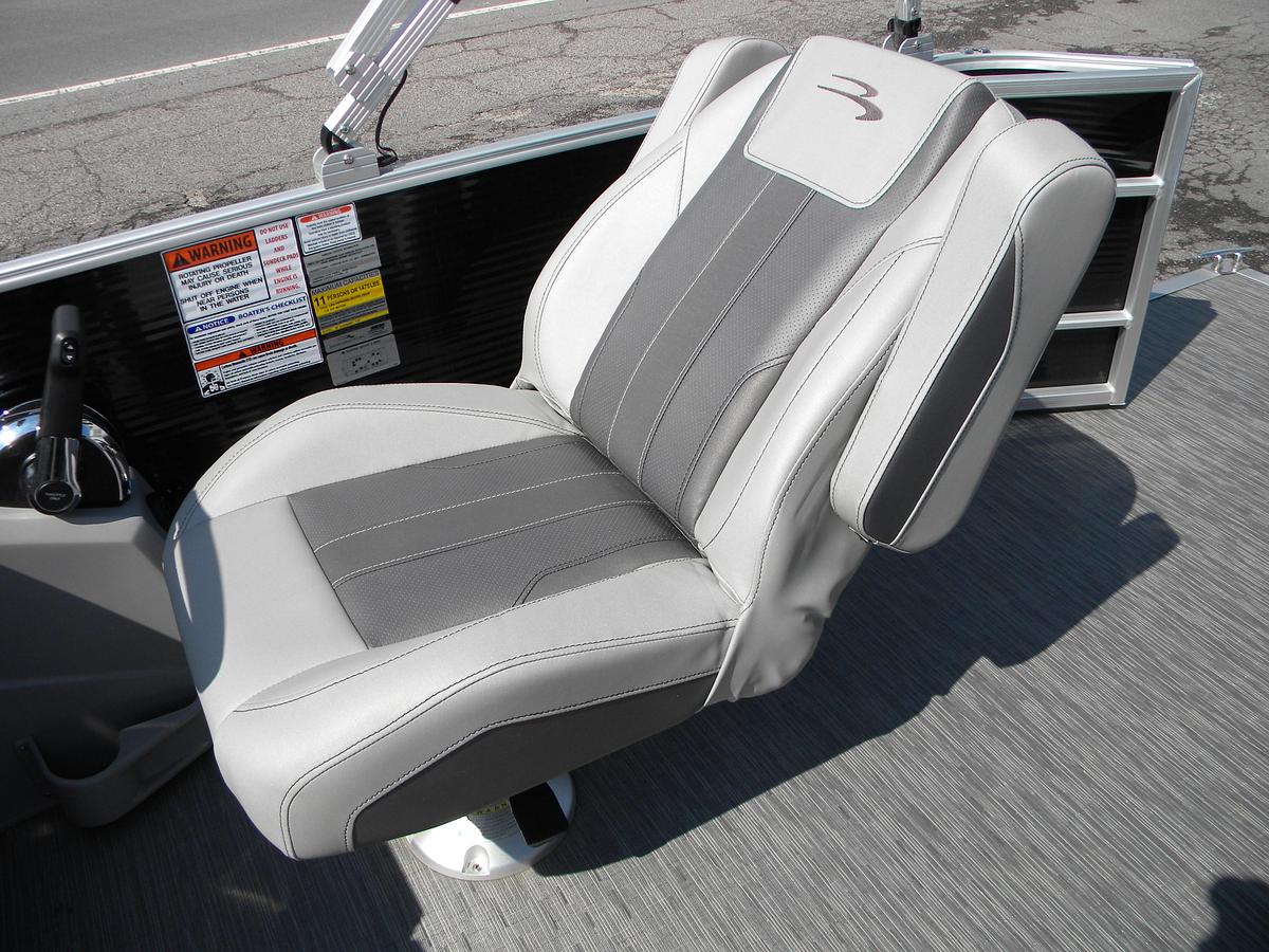 Used 2023 Bennington 21SXL