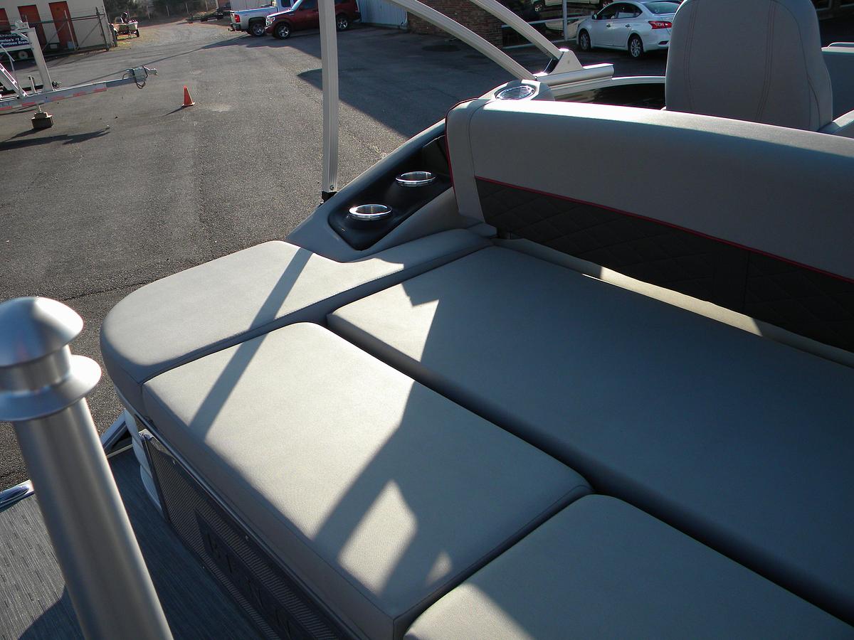 Used 2023 Bennington 23LTSB BOW RIDER