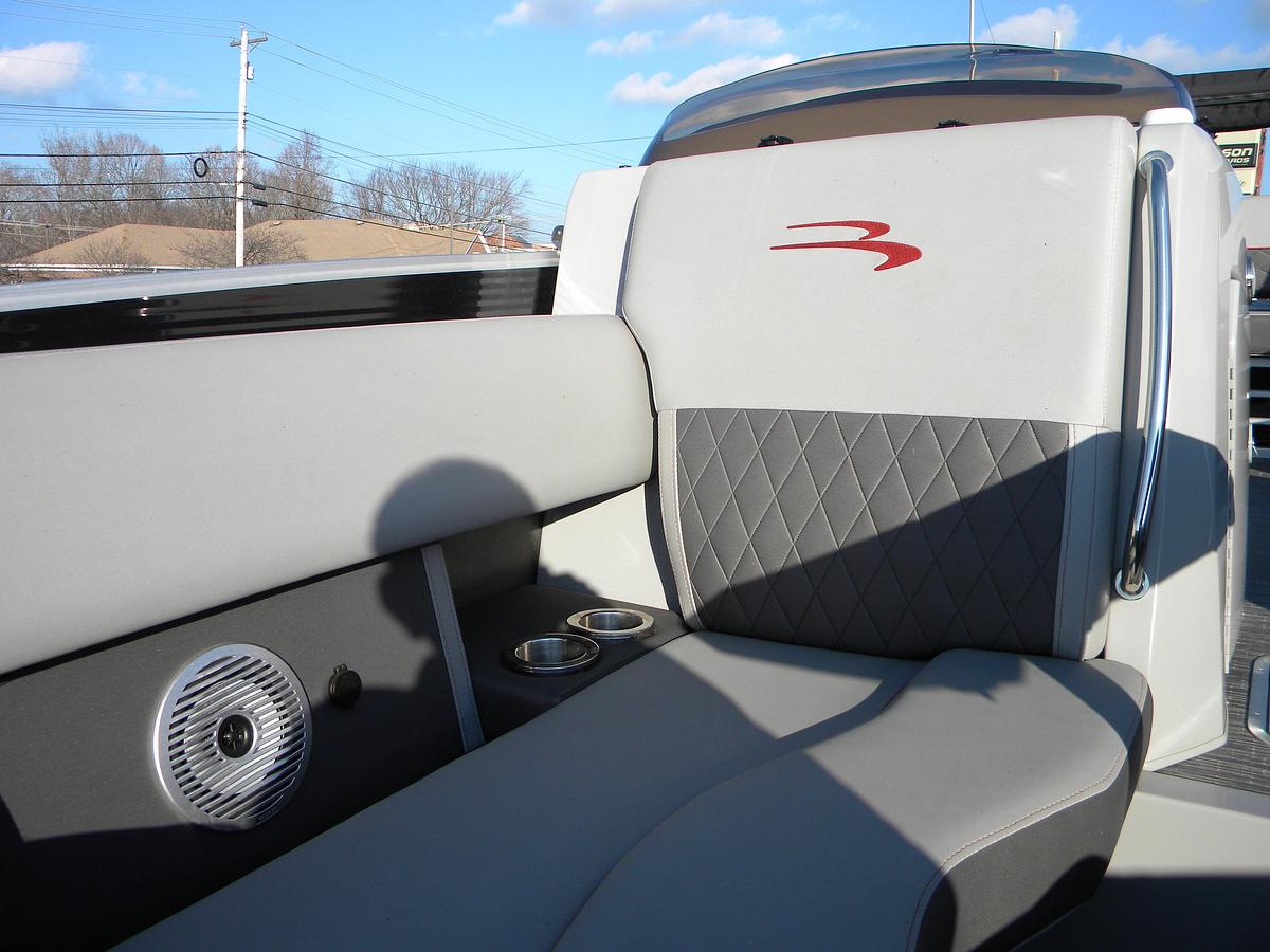 Used 2023 Bennington 23LTSB BOW RIDER