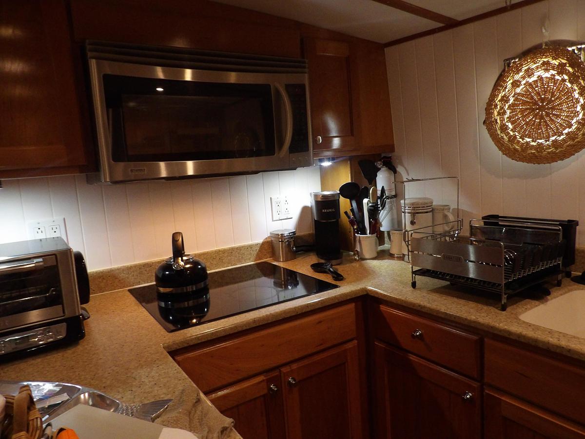 Used 2008 MIRAGE MFG. , GAINESVILLE FL.  N-37