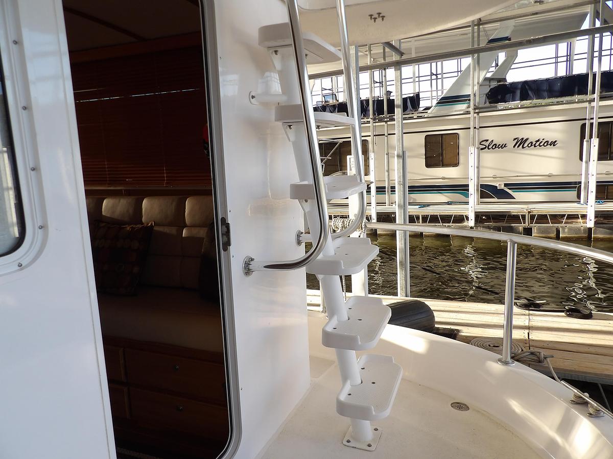 Used 2008 MIRAGE MFG. , GAINESVILLE FL.  N-37