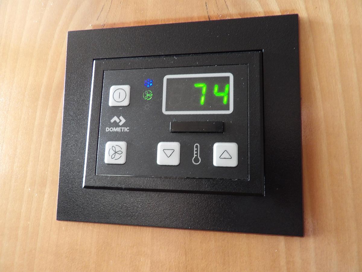 Used 2008 MIRAGE MFG. , GAINESVILLE FL.  N-37