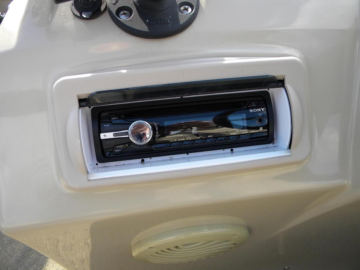 Used USED 2013 BENNINGTON 24SFX