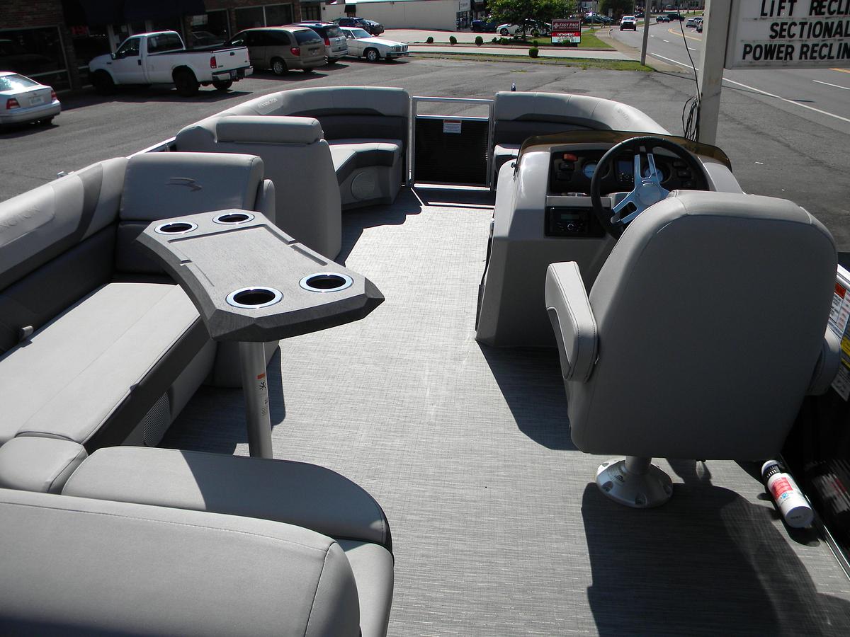 Used 2023 Bennington 21SXL