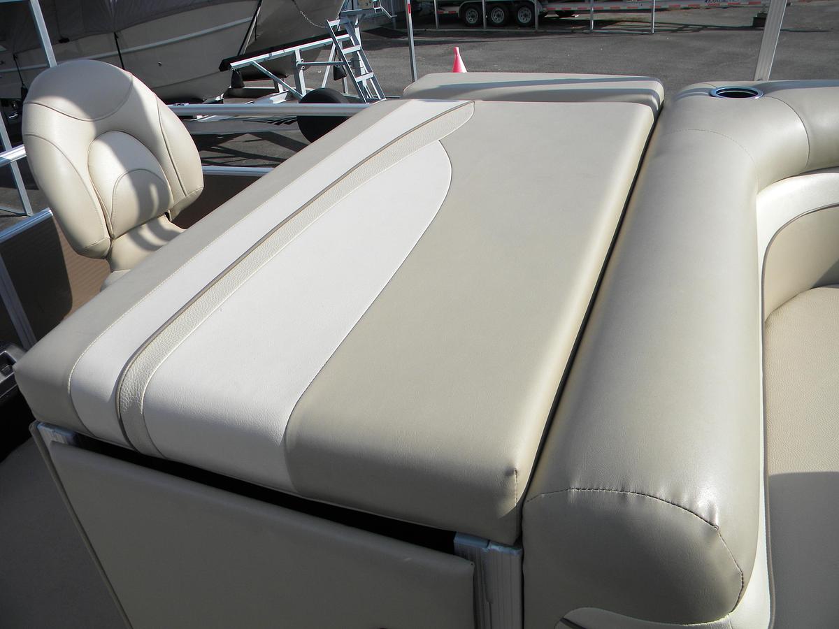 Used USED 2013 BENNINGTON 24SFX