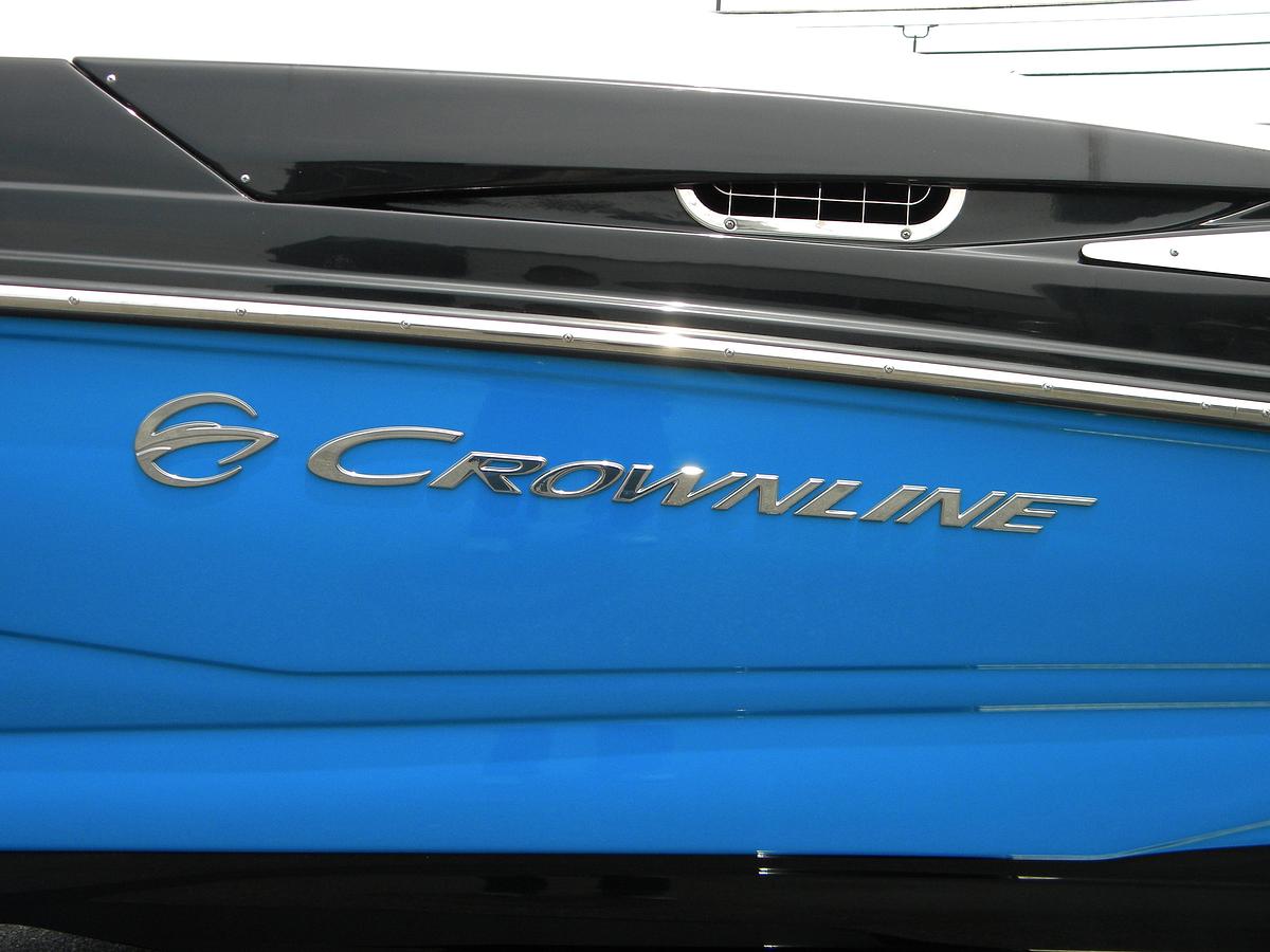 Used 2019 CROWNLINE 215 SS