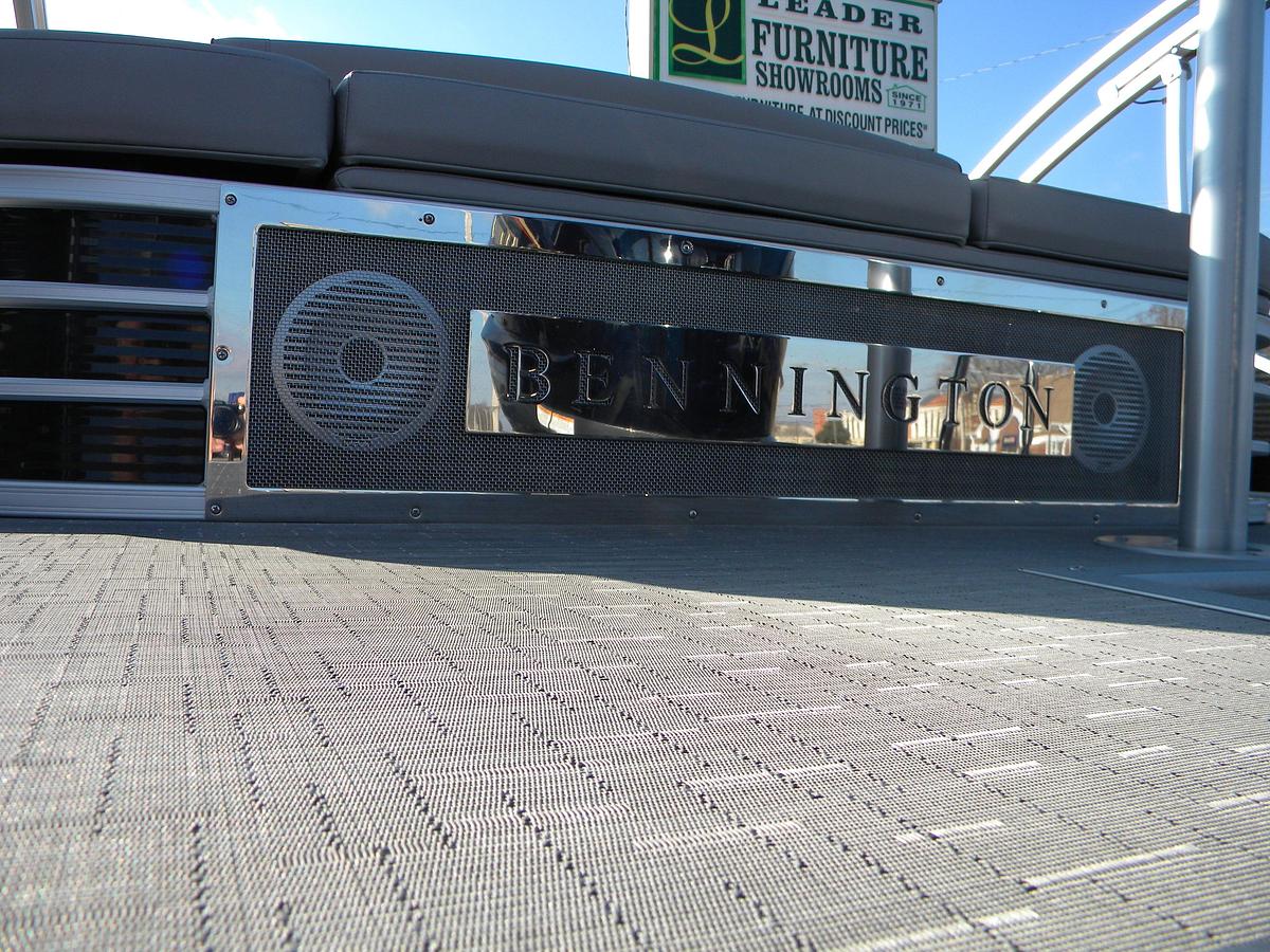 Used 2023 Bennington 23LTSB BOW RIDER