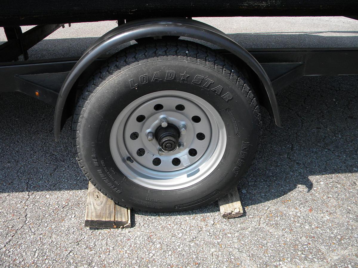 Used 2017 BENNINGTON 21SXL