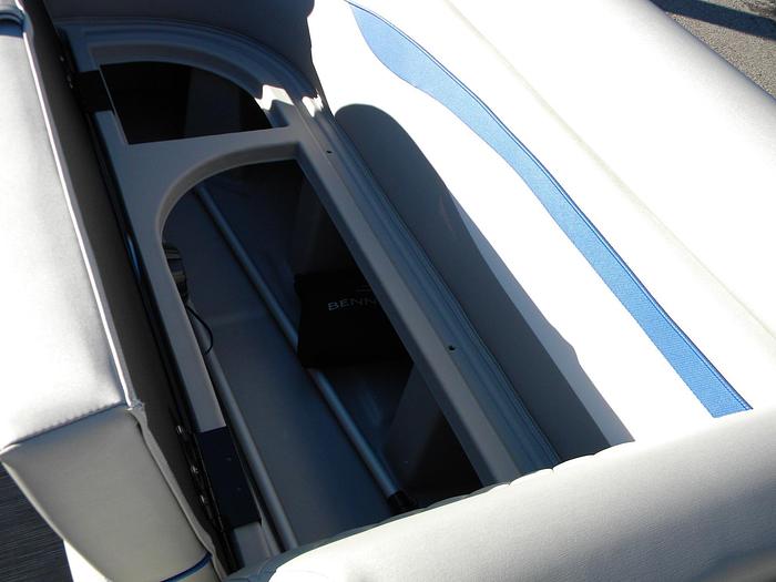 2023 Bennington 198slj